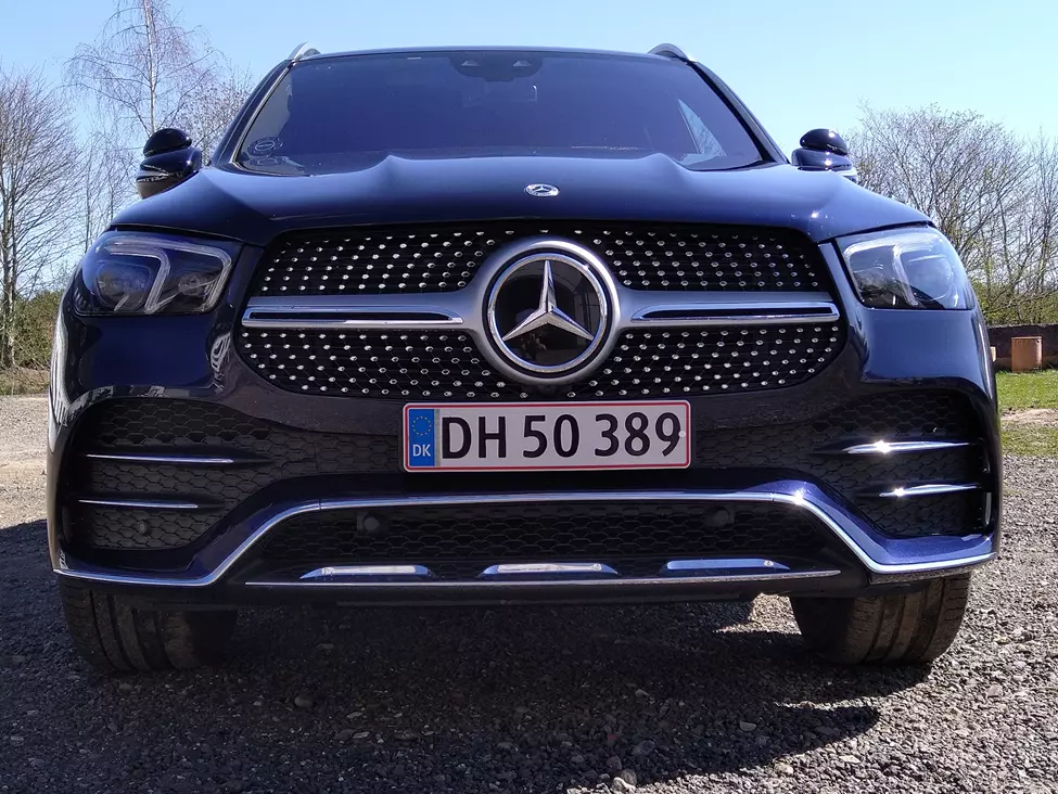 Elever til undervisning i kørekort i køreskolens lokaler i Aalborg